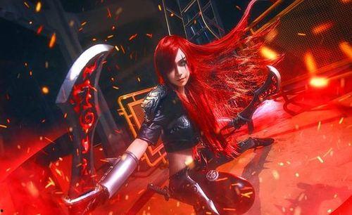 女孩玩网红魔术烈焰之刃,女孩演绎网红魔术，点燃指尖火焰