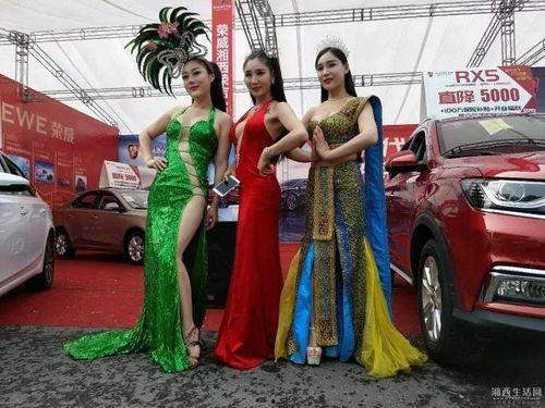 芳村女网红大闹车展,现场失控引发热议